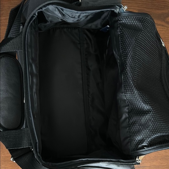 Chaps Black Duffel Canvas Bag - Picture 6 of 10